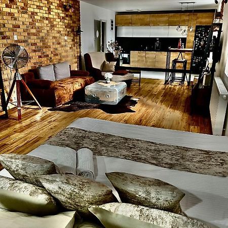 Underground Apartment Bratislava-Nivy Dış mekan fotoğraf