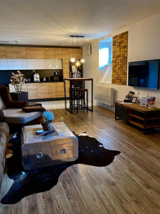 Underground Apartment Bratislava-Nivy Dış mekan fotoğraf