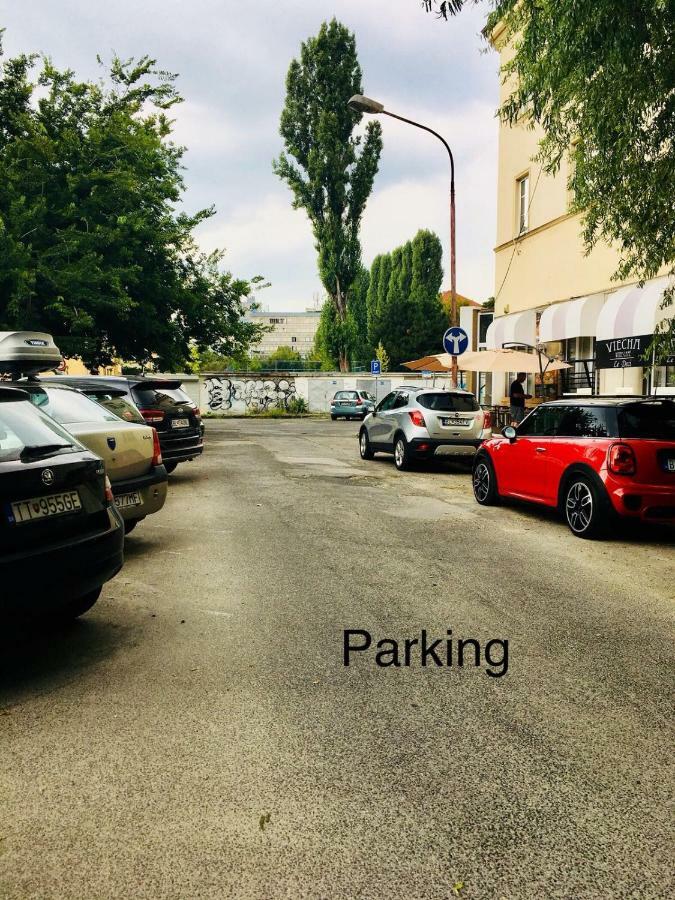 Underground Apartment Bratislava-Nivy Dış mekan fotoğraf