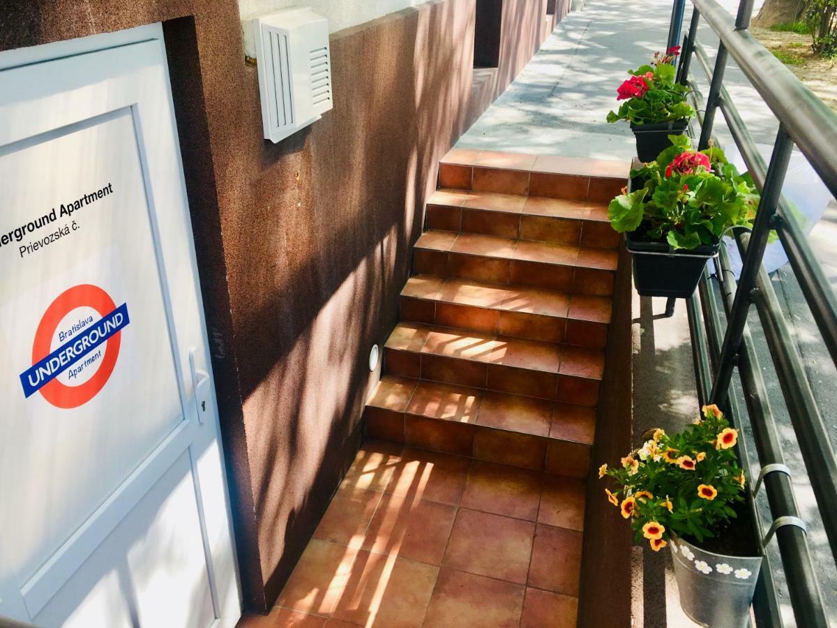 Underground Apartment Bratislava-Nivy Dış mekan fotoğraf